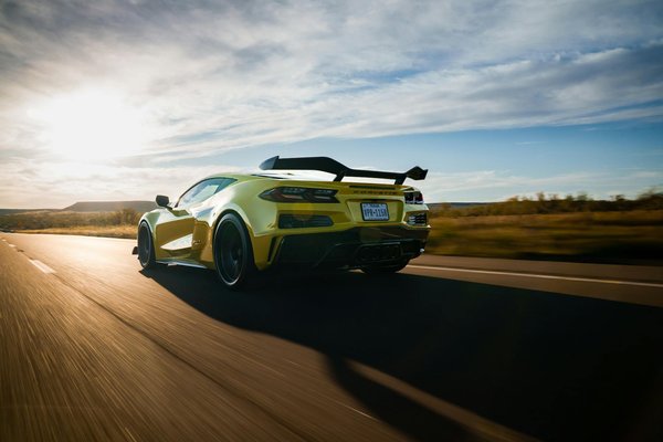 What are the benefits of pet microchipping in the UK?